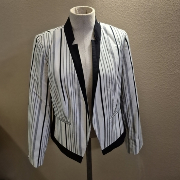 Worthington Jackets & Blazers - Worthington Black and White Striped Top